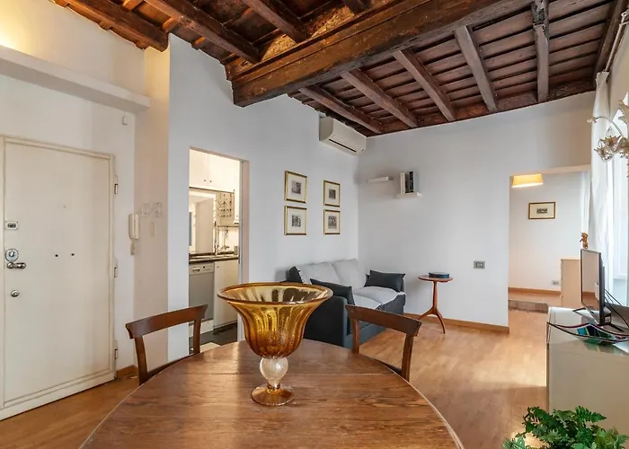 Guesthost - Piazza Di Spagna Classy Апартаменты *
