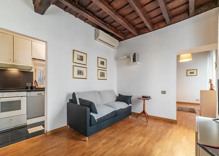 Апартаменты Guesthost - Piazza Di Spagna Classy