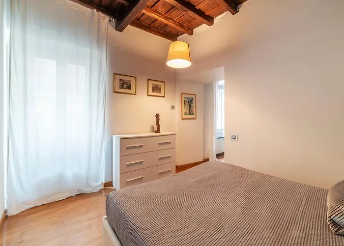 Guesthost - Piazza Di Spagna Classy Апартаменты
